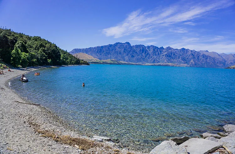 Sunshine Bay